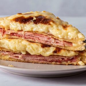Croque monsieur sandwich